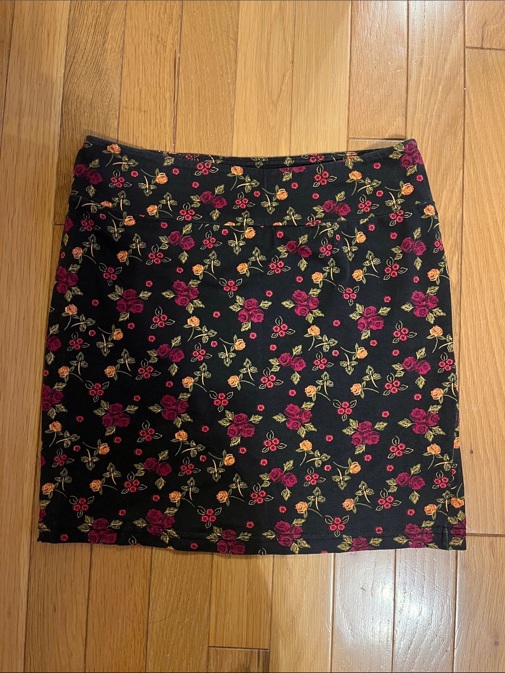 Fall floral mini skirt